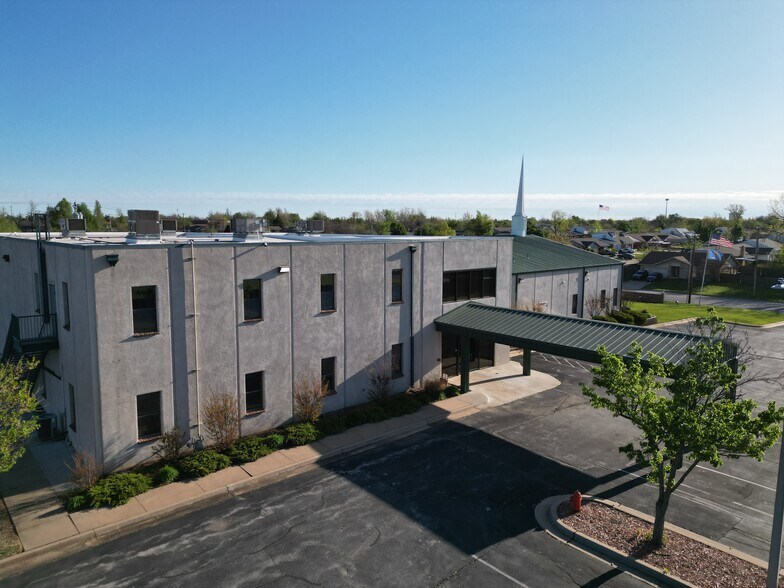 More Photos Of 10901 S Santa Fe Ave, Oklahoma City Religious Facility For Sale