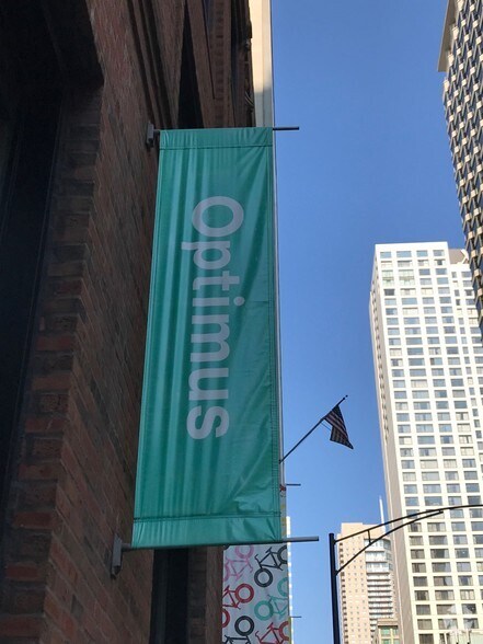 More Photos Of 161 E Grand Ave, Chicago Office For Sale