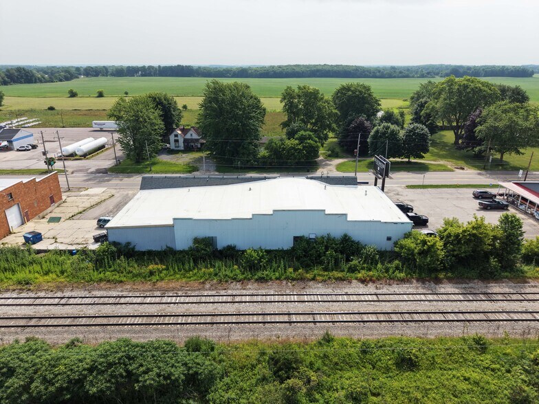 More Photos Of 483 Maple st, Grant Industrial For Lease