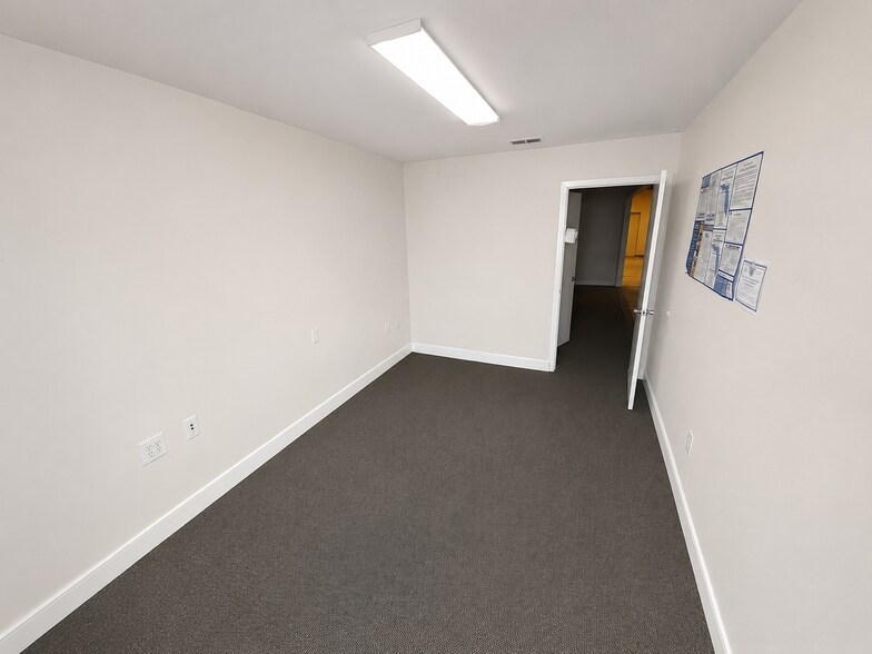 More Photos Of 3536 NW 97th Blvd, Gainesville Warehouse For Lease