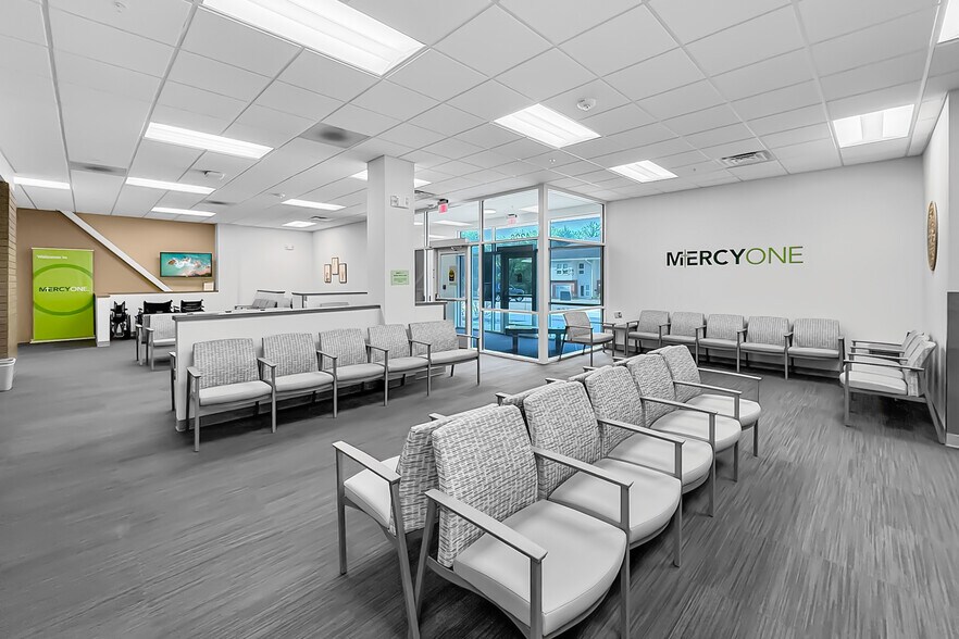 More Photos Of 4326 Hickman Rd, Des Moines Apartments For Sale