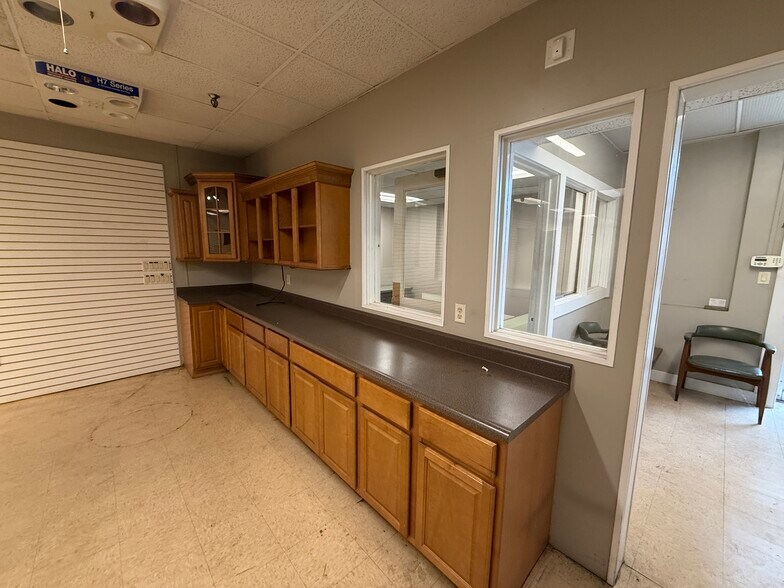 More Photos Of 917 Webster St, Dayton Warehouse For Sale