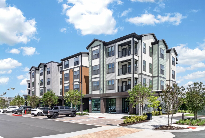 More Photos Of 2285 Crown Vlg Rd, Ocoee Apartments For Lease