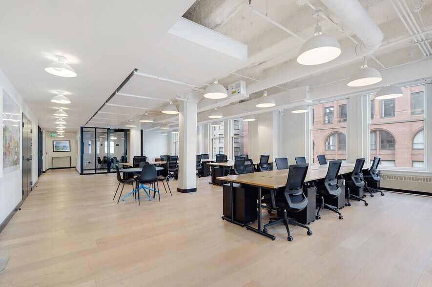 More Photos Of 821 17th St, Denver Office For Sale