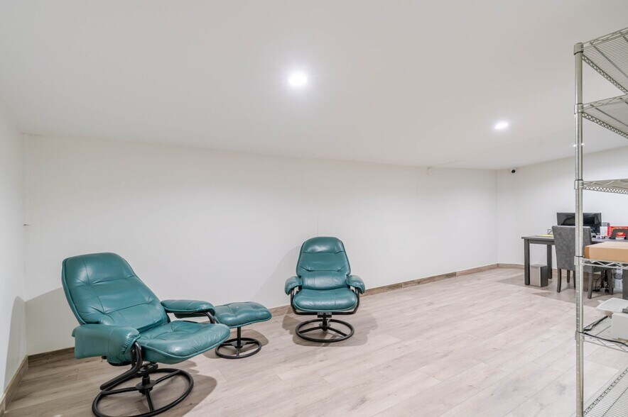 More Photos Of 11635-11637 Tuxford St, Sun Valley Warehouse For Sale