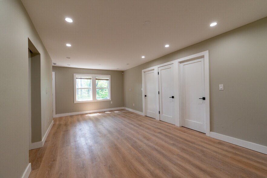 More Photos Of 34 Oakland St, Bridgeton Apartments For Sale