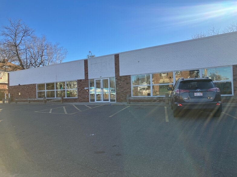 Primary Photo Of 57 Loring Ave, Salem Storefront Retail Office For Lease