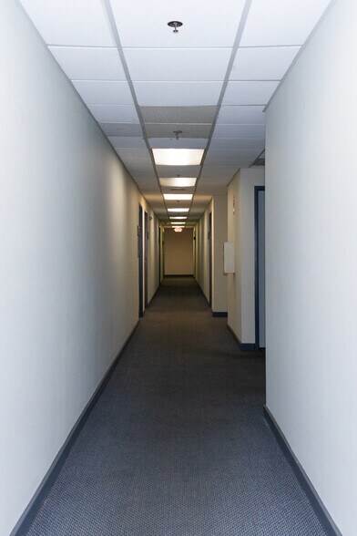 More Photos Of 111 N Jackson St, Glendale Office For Sale