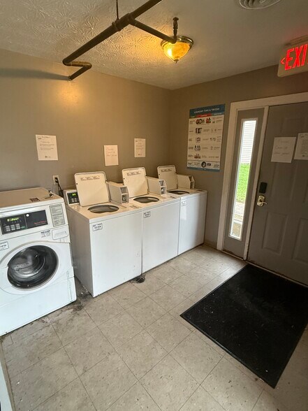 More Photos Of 77 Quail Holw, Inez Apartments For Sale