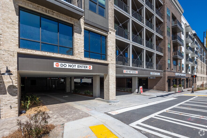 More Photos Of 5180 Peachtree Blvd, Chamblee Apartments For Lease