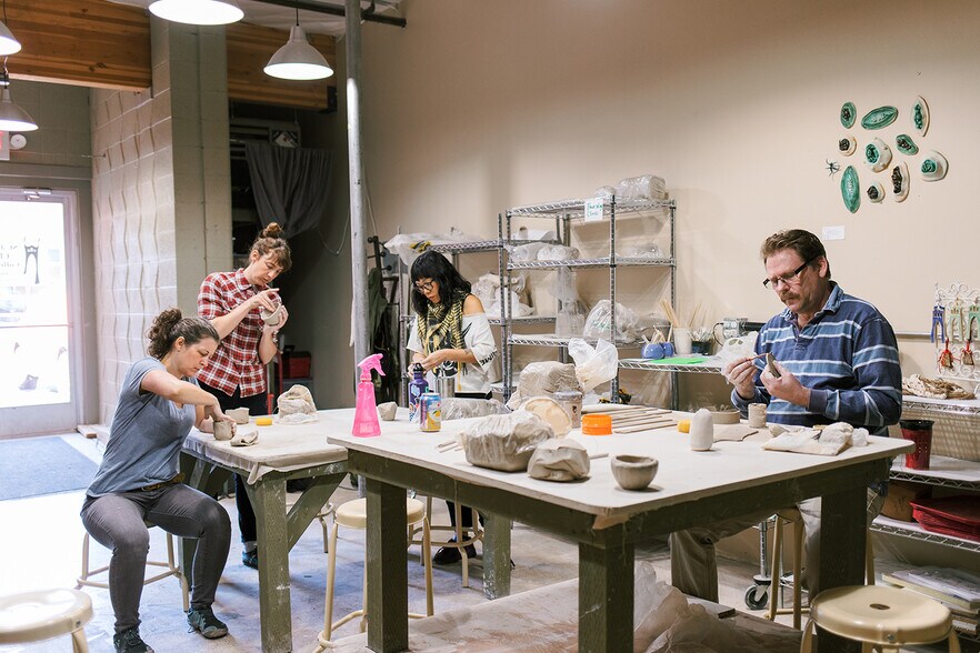 More Photos Of 6635 N Baltimore Ave, Portland Light Manufacturing For Lease