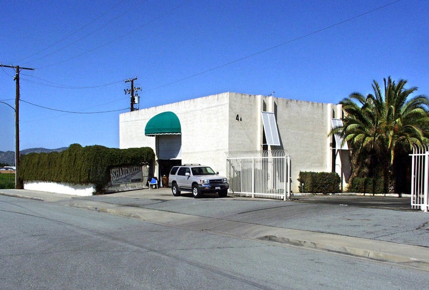 More Photos Of 817-873 W 9th St, San Jacinto Warehouse For Lease