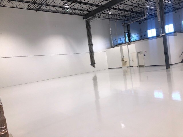 More Photos Of 340 Marshall Ave, Aurora Warehouse For Sale