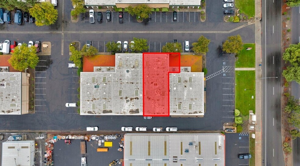 More Photos Of 5750 E Shields #102 ave, Fresno Industrial For Sale