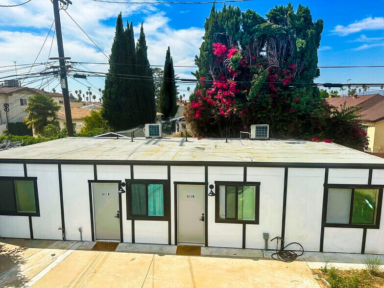 More Photos Of 831 N Heliotrope Dr, Los Angeles Apartments For Sale