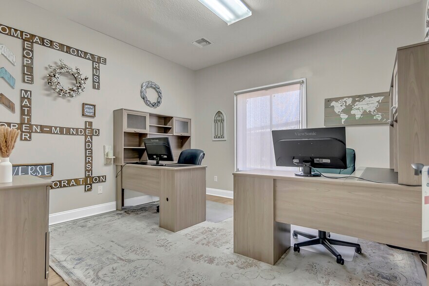 More Photos Of 1501 US Highway 19 S, Leesburg Office For Sale