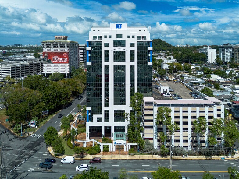 More Photos Of FD Roosevelt Est. 306, San Juan Office For Sale