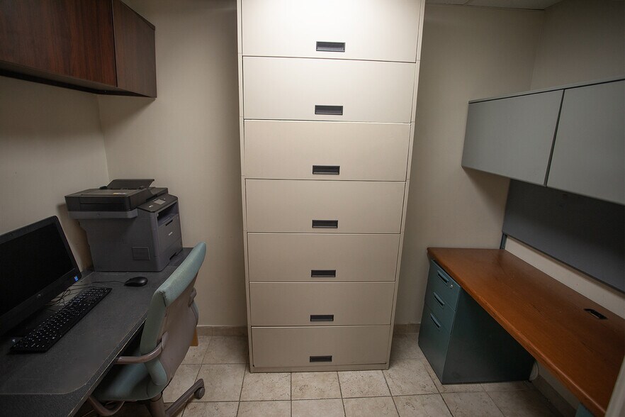 More Photos Of 184-188 E 70th St, New York Apartments For Sale