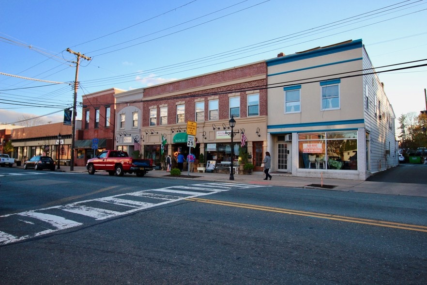 Primary Photo Of 122-126 Main St, Hackettstown Apartments For Lease