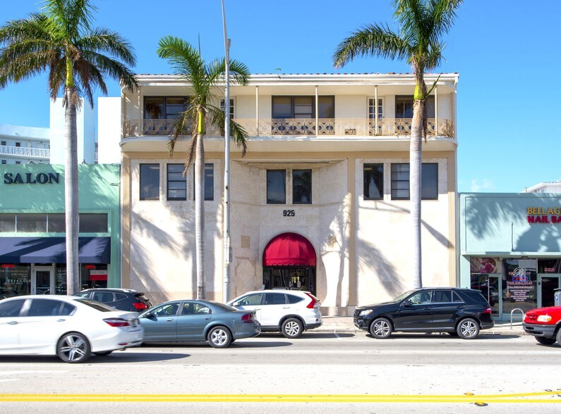 Primary Photo Of 925 Arthur Godfrey Rd, Miami Beach Office For Lease