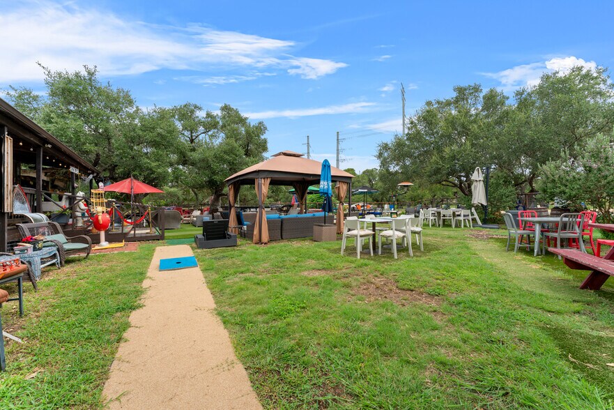 More Photos Of 33855 Blanco Rd, Bulverde Bar For Sale