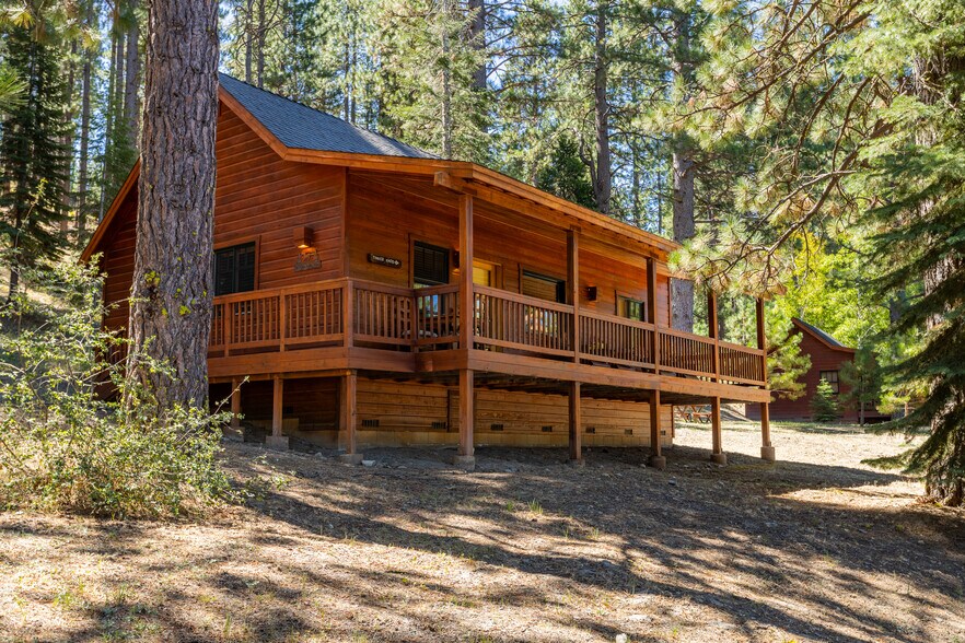 More Photos Of 985 Whitehawk Dr, Clio Hotel For Sale