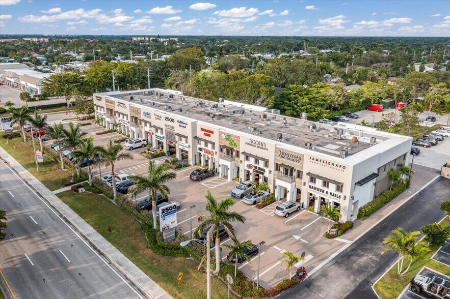 More Photos Of 2500 Tamiami Trl N, Naples Storefront For Lease