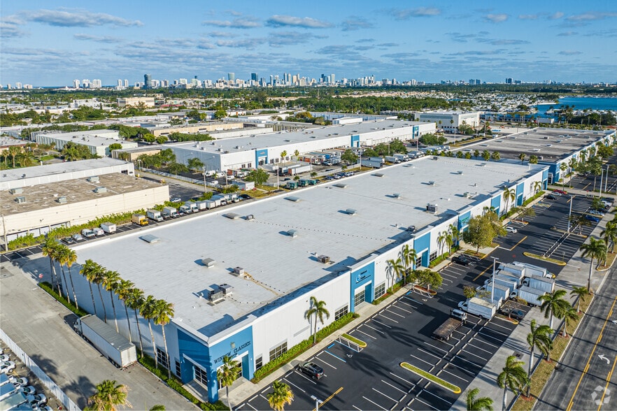 More Photos Of 2701 SW 32 Ave, Hallandale Beach Warehouse For Lease
