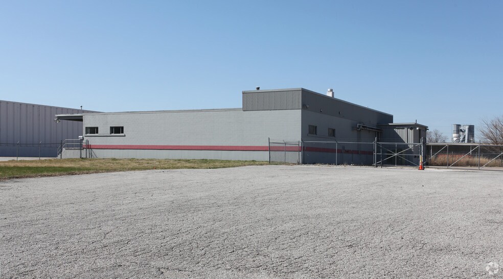 More Photos Of 1340 Vernon St, North Kansas City Warehouse For Lease