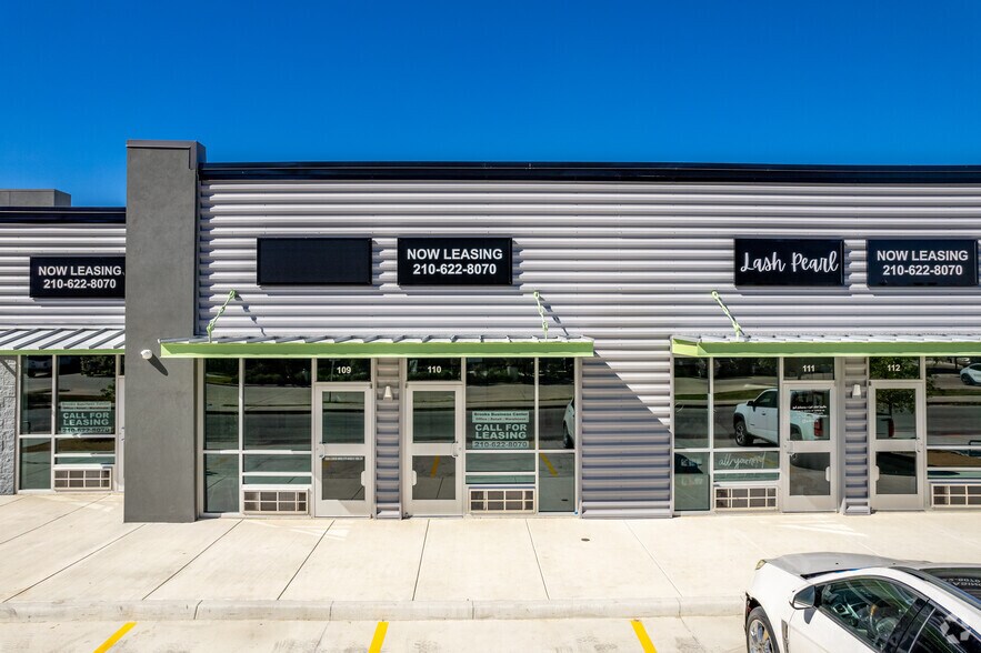 More Photos Of 8114 City Base Landing, San Antonio Unknown For Lease