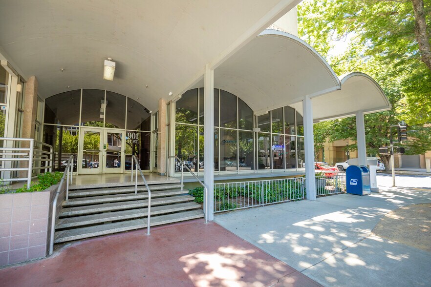More Photos Of 901 H St, Sacramento Office For Lease