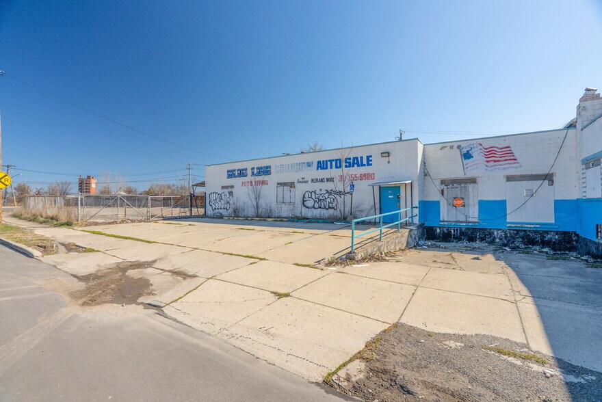 More Photos Of Amazing Industrial Warehouse Opportunity, Detroit Warehouse For Sale