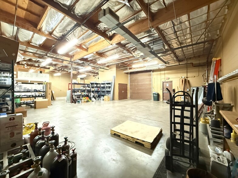 More Photos Of 3250 N Colorado St, Chandler Warehouse For Lease