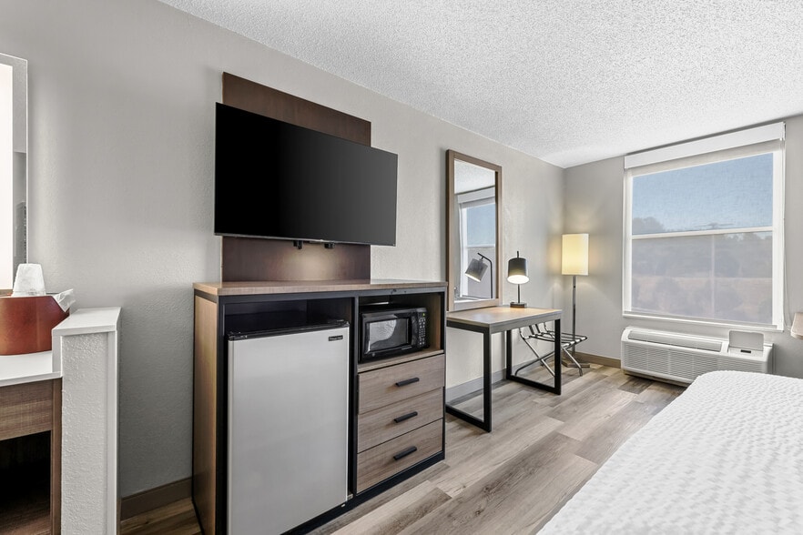 More Photos Of 1202 Liberty Rd, High Point Hotel For Sale