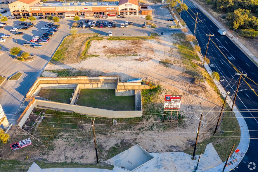 More Photos Of 19314-19422 US Hwy 281 N, San Antonio Land For Lease