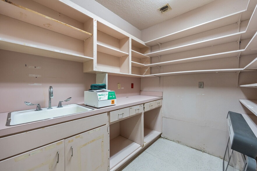 More Photos Of 1719 Quarter Rd, Swanquarter Rehabilitation Center For Sale