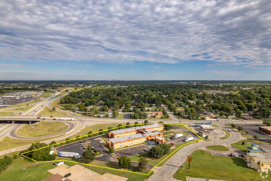 More Photos Of 4849 S Laura St, Wichita Hospitality For Sale