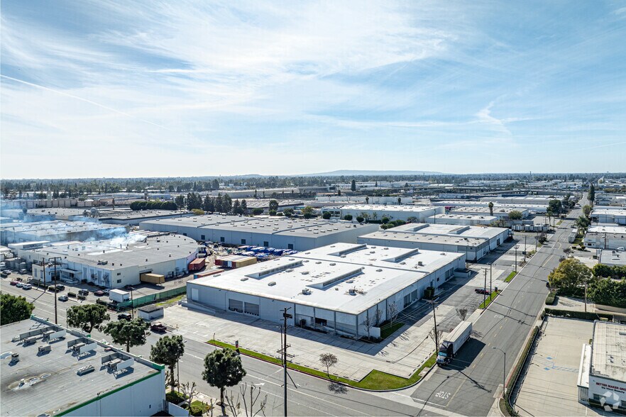More Photos Of 15005 Marquardt Ave, Santa Fe Springs Manufacturing For Lease