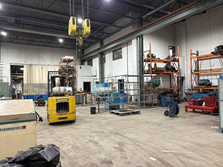 More Photos Of 2104 Cypress St, Port Huron Manufacturing For Sale