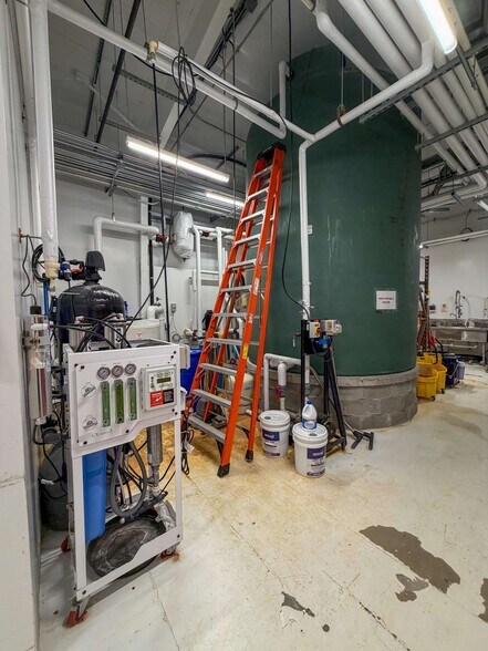 More Photos Of 9081 Skyline Dr, Morenci Manufacturing For Lease