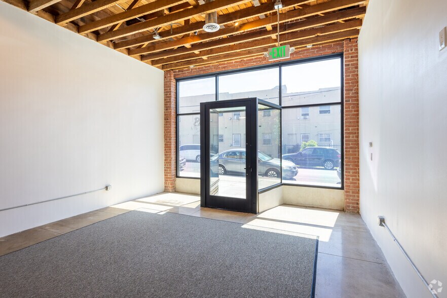 More Photos Of 1005 N Madison Ave, Los Angeles Storefront Retail Office For Lease