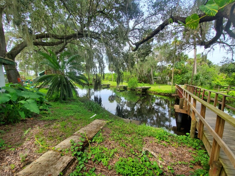 More Photos Of 29208 Snook Cir, Punta Gorda Manufactured Housing Mobile Home Park For Sale