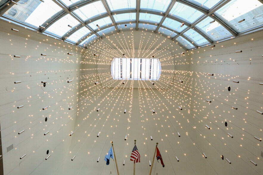 More Photos Of 401 Church St, Nashville Office For Lease