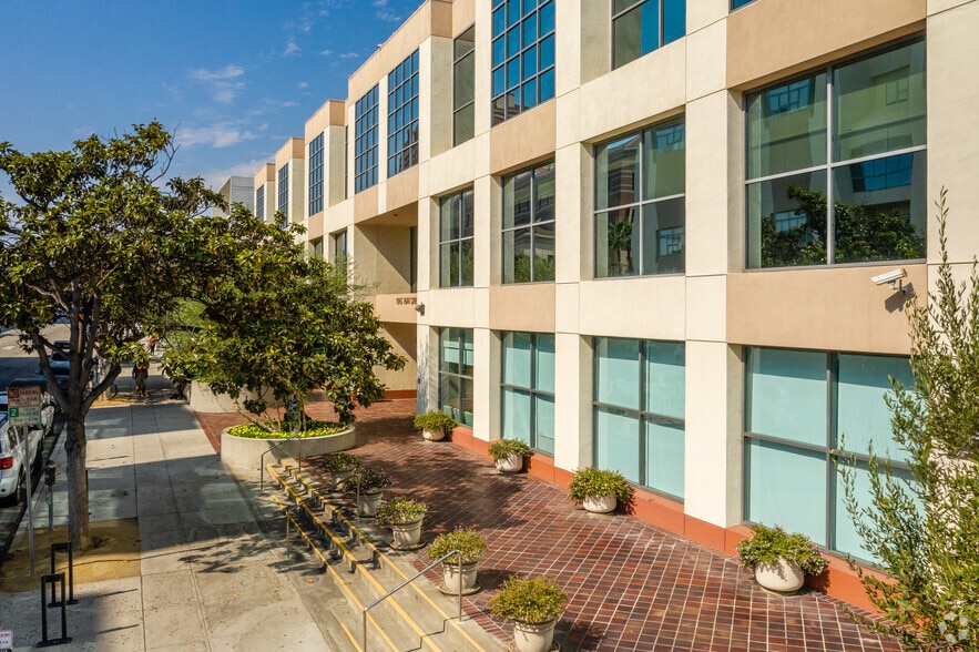 More Photos Of 1245 16th St, Santa Monica Medical For Lease