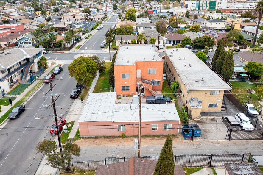More Photos Of 1152 W 88th St, Los Angeles Apartments For Sale