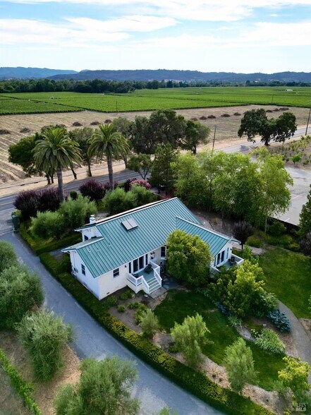 More Photos Of 5511 Highway 128, Geyserville Winery Vineyard For Sale