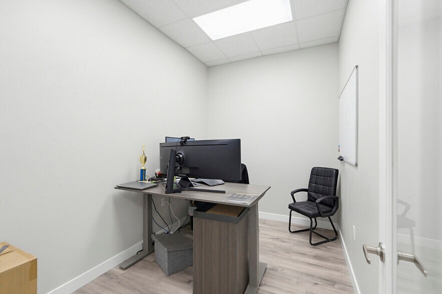 More Photos Of 349 Lake Havasu Ave S, Lake Havasu City Office For Sale
