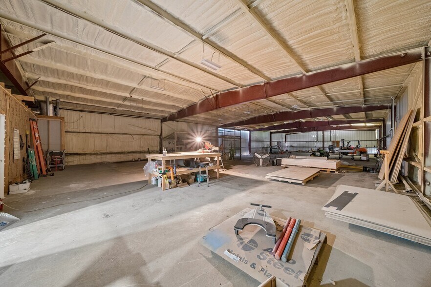 More Photos Of 1422 E Fairview Ave, Nowata Industrial For Sale