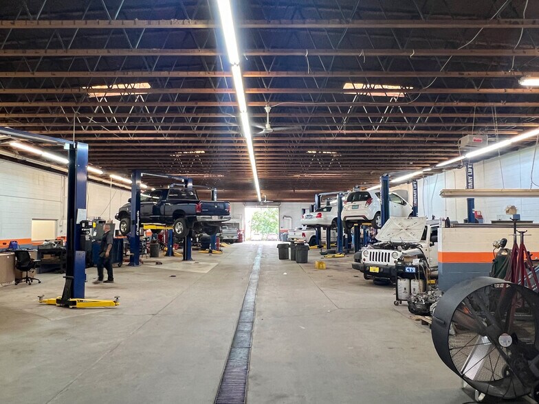 More Photos Of 1040 Paseo Del Pueblo Sur, Taos Auto Dealership For Sale