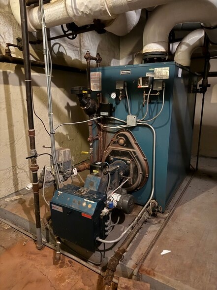 More Photos Of 100 Lafayette St, York Specialty For Sale